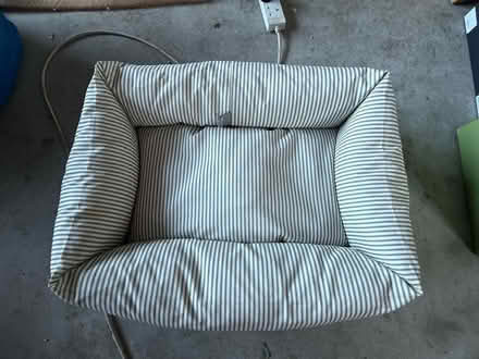 Photo of free Dog bed (BA2) #1
