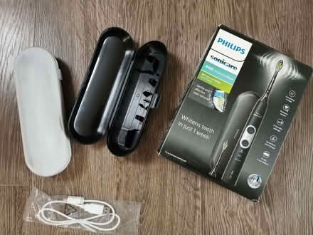 Photo of free Philips Sonicare toothbrush travel cases and charging cable (Lloyd Park CR0) #2