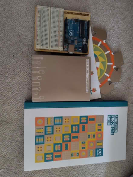 Photo of free Beginner's arduino kit (Leeds LS13) #1