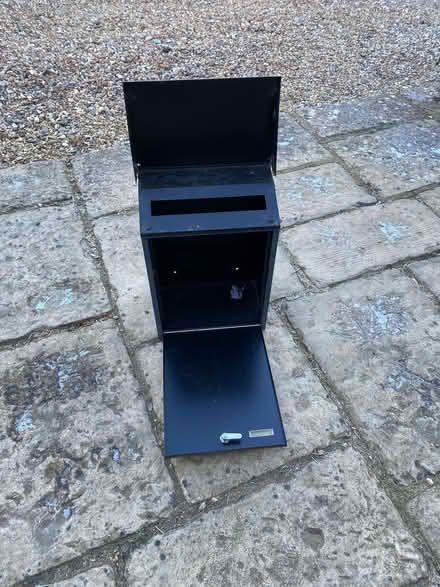 Photo of free Metal post box (Gosmore SG4) #4