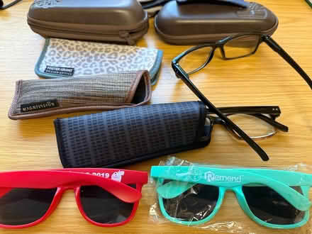 Photo of free SPECTACLES mixed (M33) #4