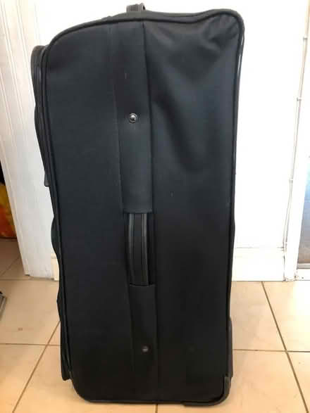 Photo of free V large black suitcase (130 litre) (Clapham Common SW4) #4