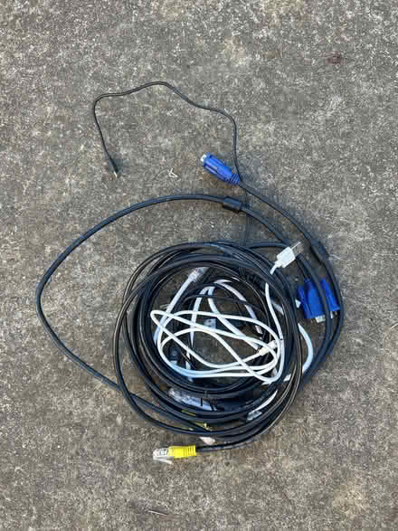 Photo of free Bundle of cables (Iffley OX4) #1