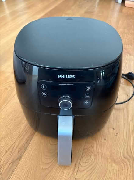 Photo of free Philips Air Fryer (SW12) #1