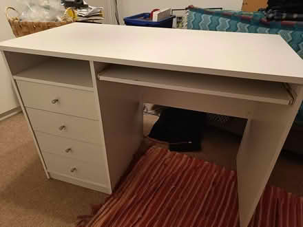Photo of free Desk (Bishopton PA7) #1