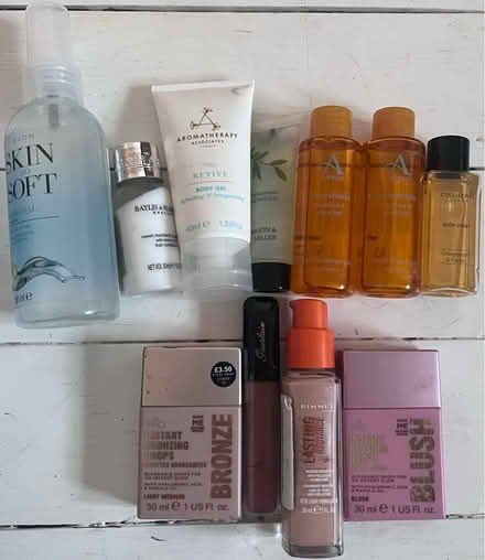 Photo of free Make up collection (E2 Bethnal Green) #2
