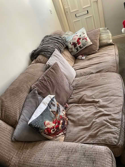 Photo of free sofa (WF9) #1