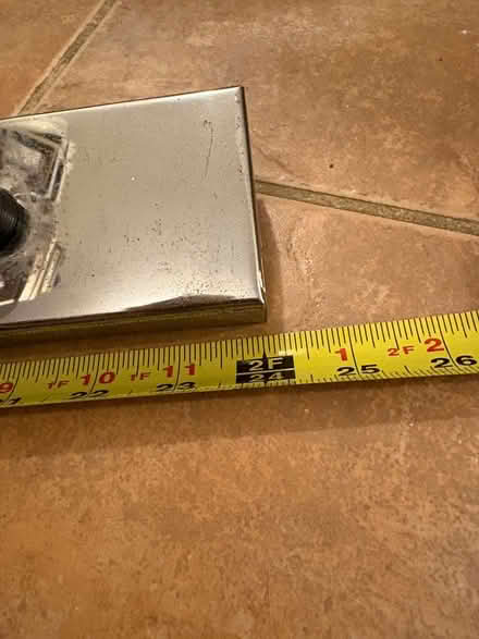 Photo of free Light fixture - 4 lights (L5L 5P5) #4