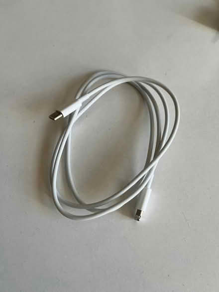 Photo of free 2x USB-C to lightning cables (E1 — Shadwell) #2