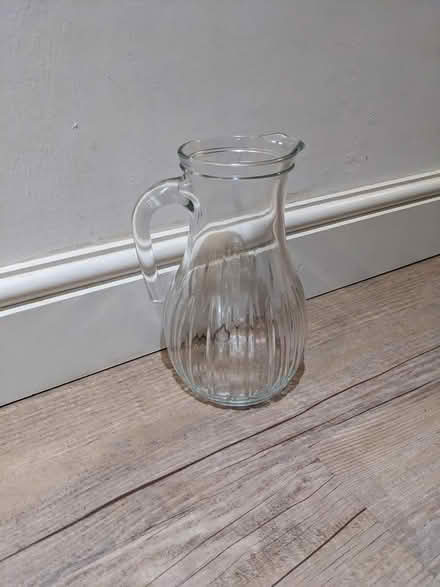Photo of free Glass water jug (Welwyn Village, AL6) #1