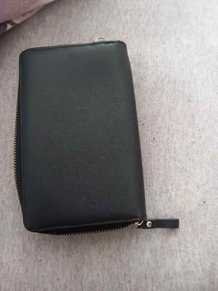 Photo of free Black purse (Tilehurst RG30) #3