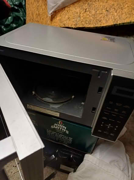 Photo of free Microwave (Abingdon OX14) #1