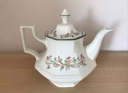 Photo of free Eternal beau tea pot (Stone Cross BN24) #1