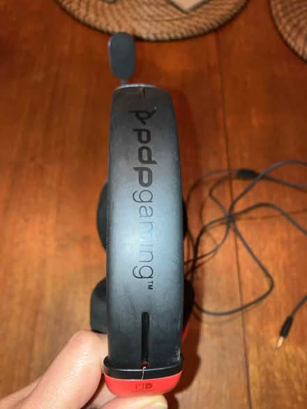 Photo of free Nintendo Switch headphones (broken) (Greenwich/Blackheath SE10) #2
