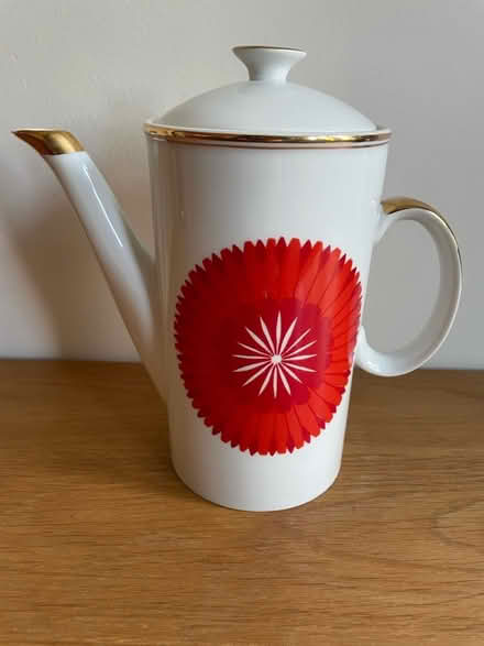 Photo of free Coffee pot and cups set (Wickwar GL12) #2