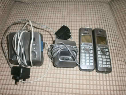 Photo of free Panasonic Cordless Phone set with Answering Machine (Bryn WN4) #2