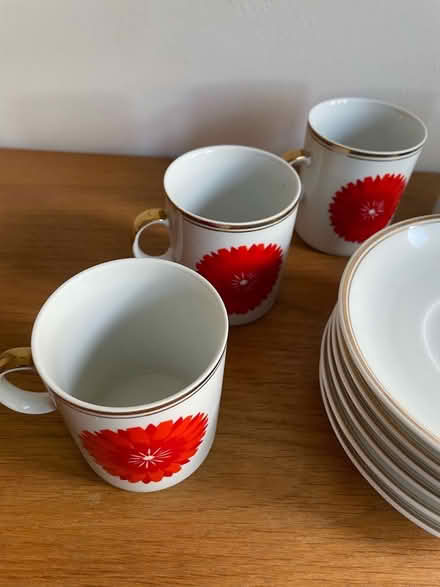 Photo of free Coffee pot and cups set (Wickwar GL12) #4