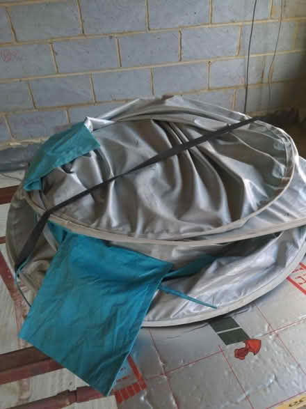 Photo of free Wolf wise pop up beach tent (Tingley, Leeds/wakey WF3) #1