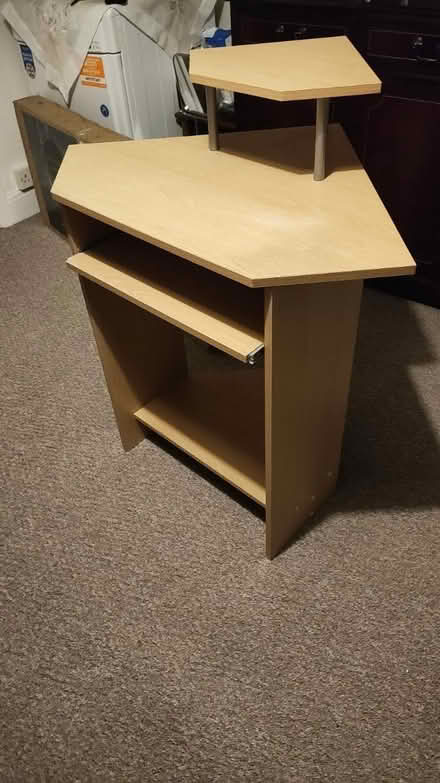 Photo of free Small computer desk (Nr7) #1