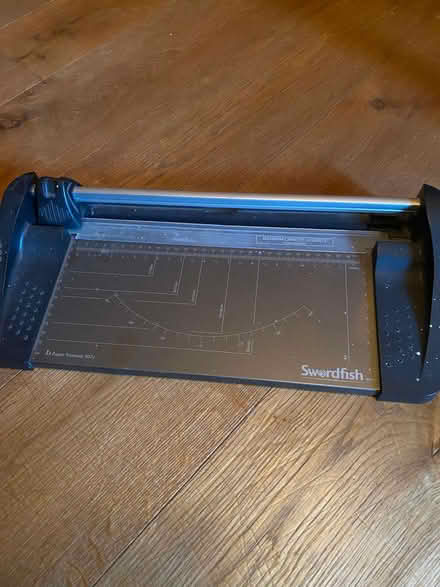 Photo of free Paper guillotine (Stroud GL5) #1