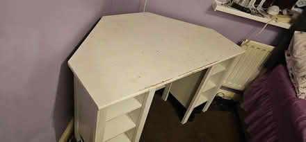 Photo of free White corner desk (Bordesley Green, B9) #1