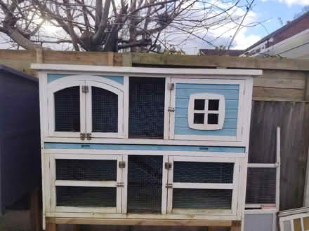 Photo of free Rabbit hutch (Pensby CH61) #1