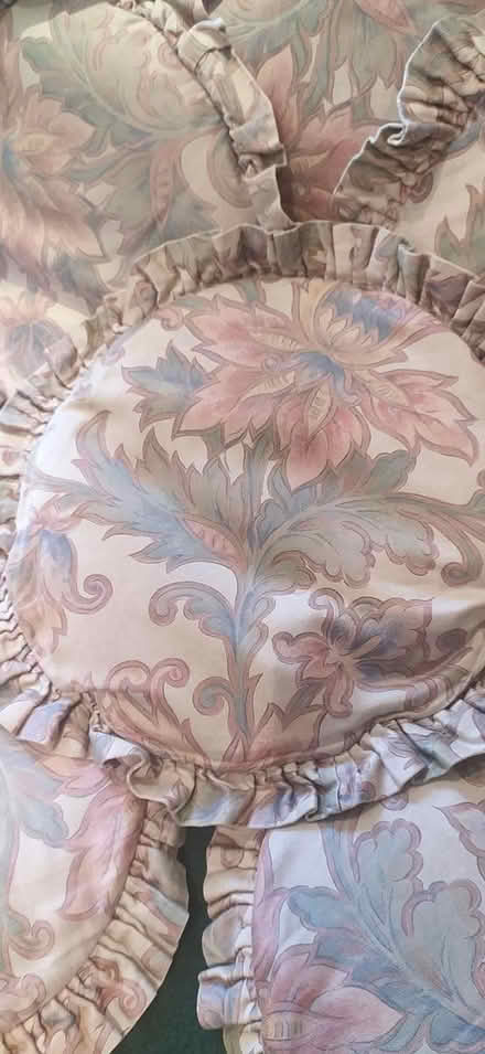 Photo of free round cushions, six of (Southbourne (BH6)) #2