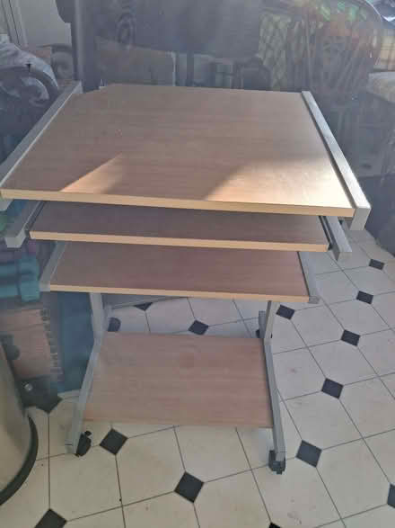 Photo of free Small computer desk (Cogges OX28) #1
