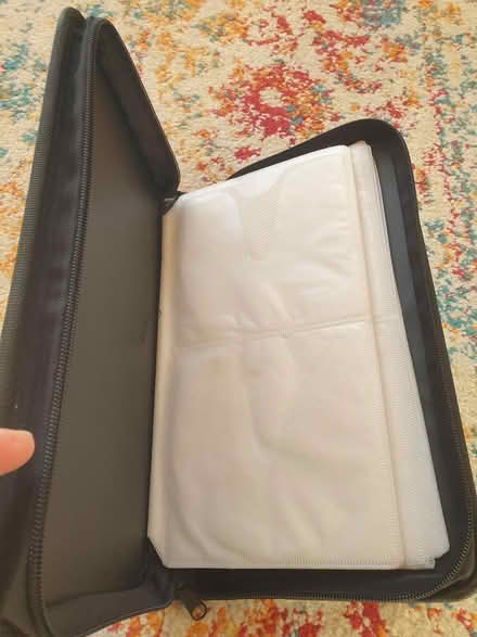 Photo of free cd/dvd storage case (Woodside WD25) #2