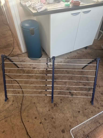 Photo of free Wire basket, over bath extend drier (Se6 2ha) #3