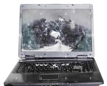 Photo of Beat up laptop (Spateston PA5) #1