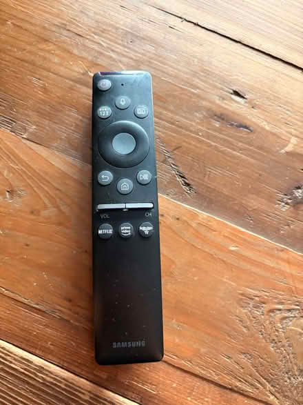 Photo of free Not working, fixable? 48” SamsungTV (Alton, Hants) #3