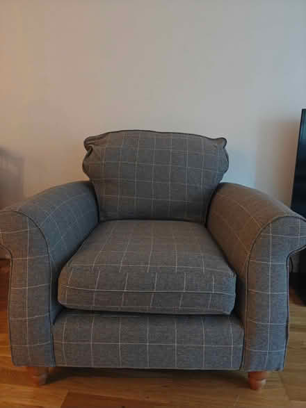 Photo of free 2 armchairs (Pilrig EH7) #2