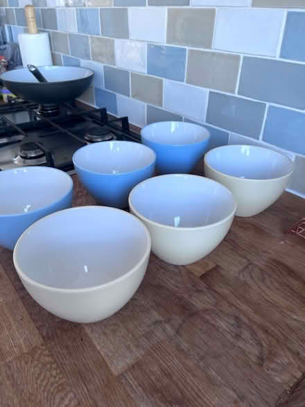 Photo of free 6 Smart, Matching Bowls - Good Condition (Langney BN23) #4