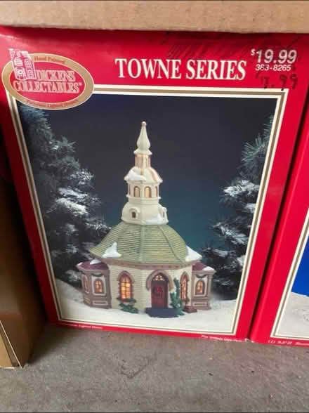 Photo of free “Xmas Dickens” ceramic houses etc (Near Michael’s on Homestead) #2