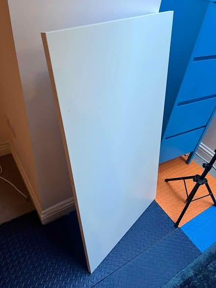 Photo of free IKEA TROTTEN Desktop (Hanwell W7) #1