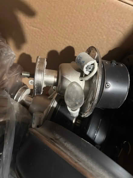 Photo of free complete ceiling fans (9 mile and John R- Hazel Park) #1