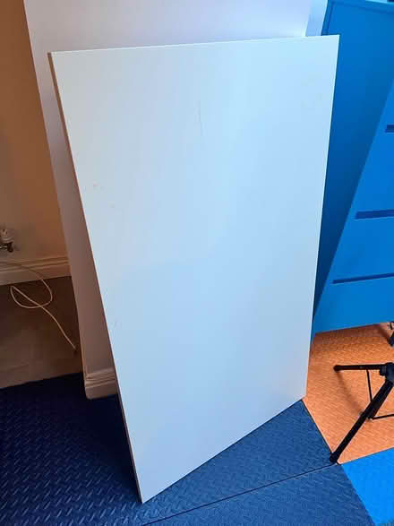 Photo of free IKEA TROTTEN Desktop (Hanwell W7) #2