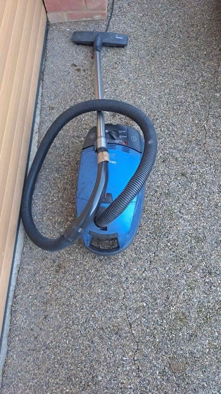 Photo of free Miele vacuum cleaner (Little Chalfont HP6) #1