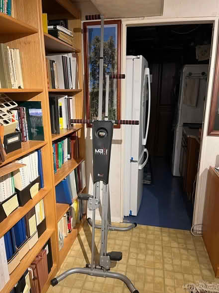 Photo of free vertical climber (Rockville) #1