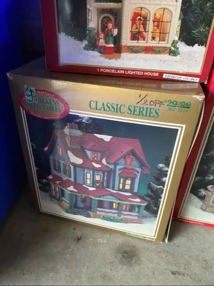 Photo of free “Xmas Dickens” ceramic houses etc (Near Michael’s on Homestead) #3