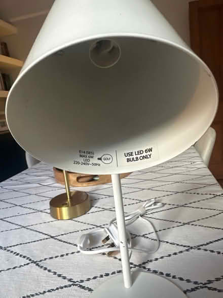 Photo of free White table lamp (Aigburth, Liverpool, L17) #2
