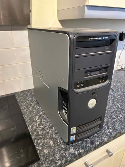 Photo of free PC tower, Dell Dimension 5000 (Peterborough PE2) #1