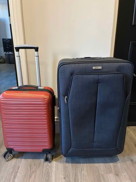 Photo of free 2x suitcase - great condition (Manor Park KT19) #1