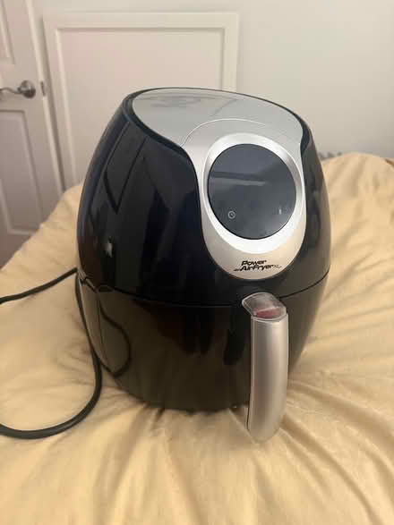 Photo of free XL air fryer (Mill Valley) #1