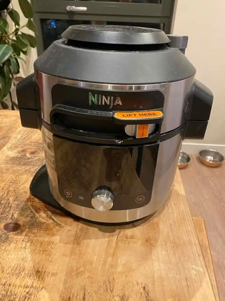 Photo of free Ninja airfryer Foodi max 15-in-1 smartlid multicookers (Hove Station area BN3) #2