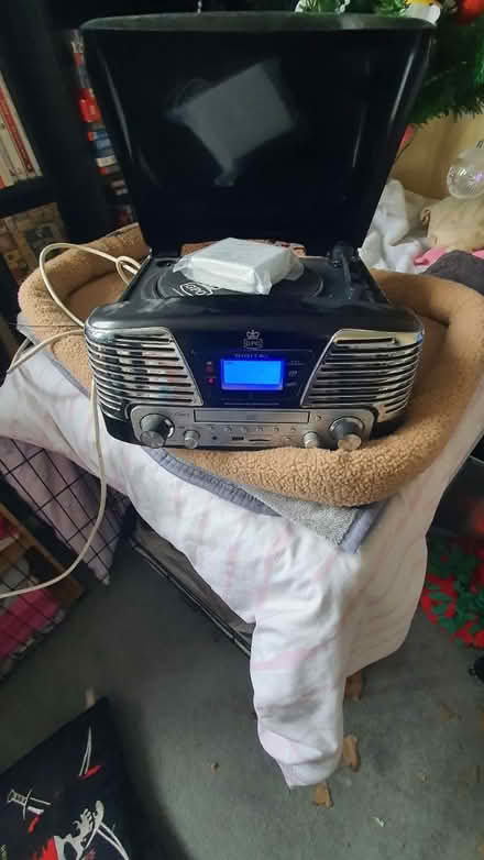 Photo of free Stereo (Haughton Green) #2