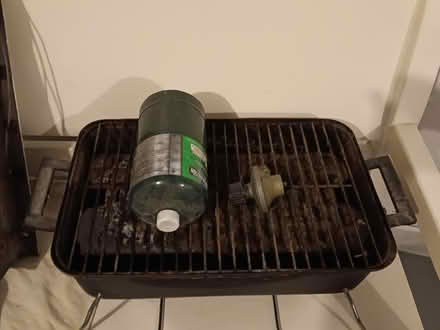 Photo of free Char-broil table top gas grill (Beacon Hill) #2