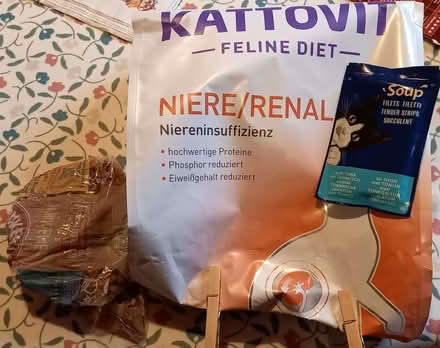 Photo of free Kattovit Renal Dry Cat Food (Heaton Moor SK4) #1