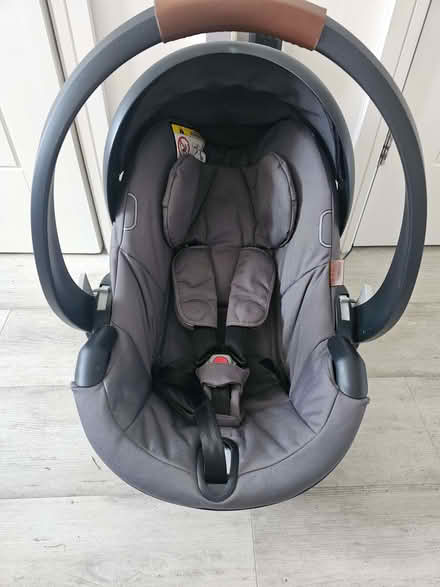 Photo of free Joolz +BeSafe Izi Go Infant Carrier and Base (Holborough Lakes ME6) #3